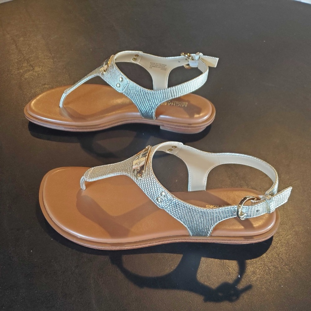 Michael Kors Plate Thong, Pale Gold